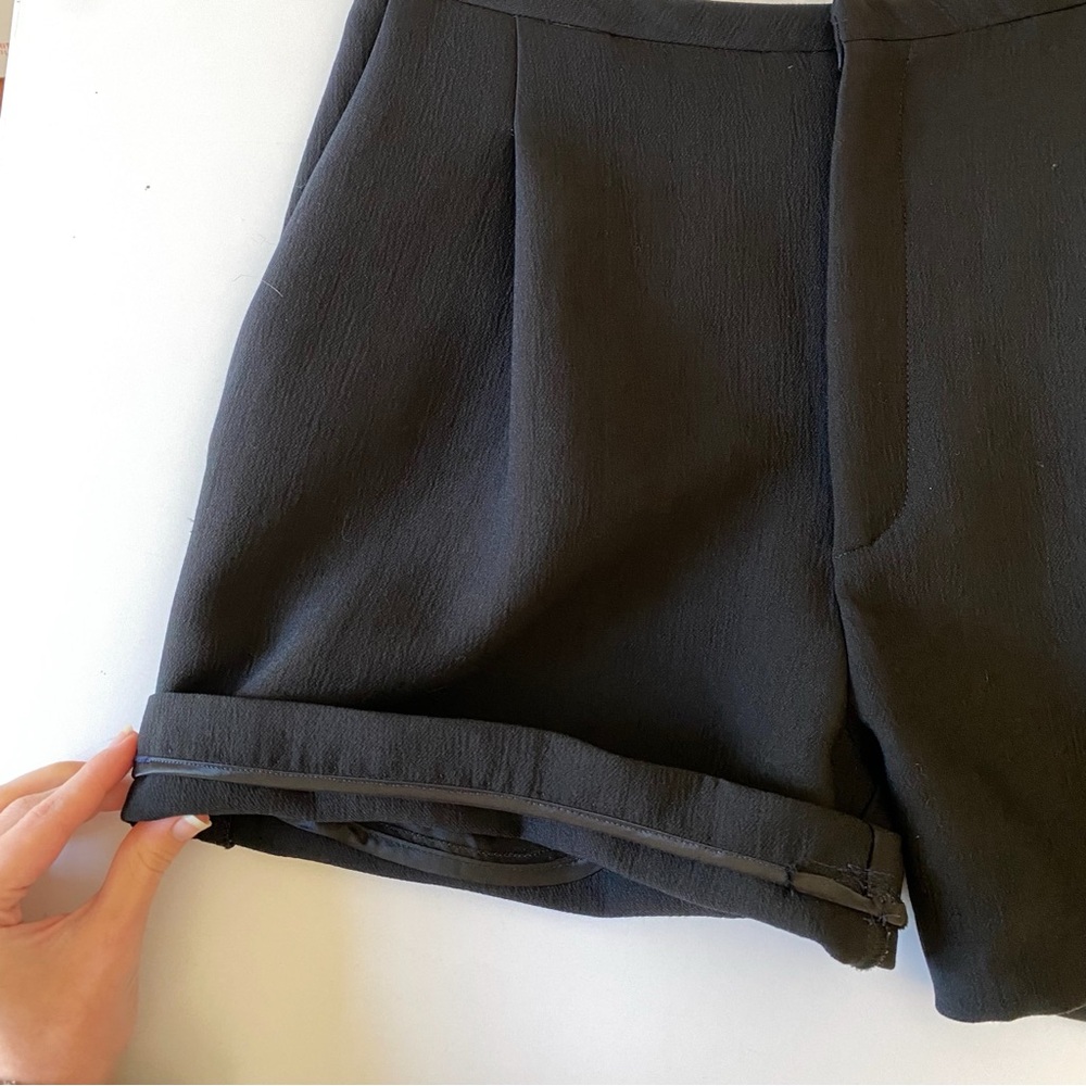 Totéme Lluc Bermuda Short in Black - Picture 15 of 15